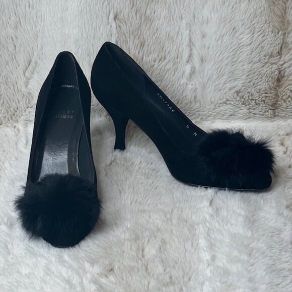 Stuart Weitzman Black Suede Pom-Pom Pumps Size 5M - Picture 1 of 10